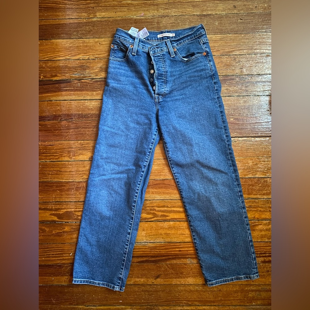 Levi’s Ribcage Jeans